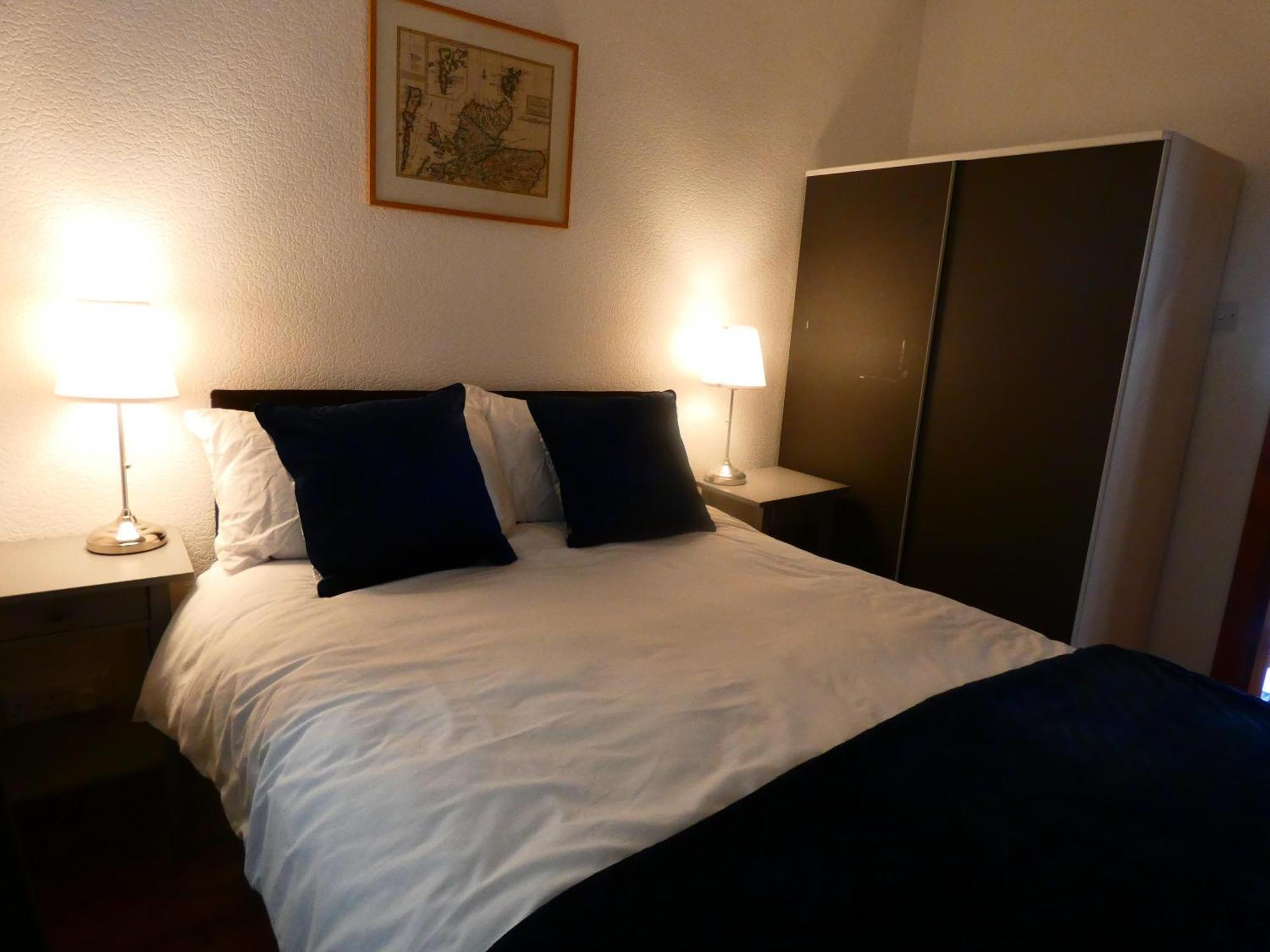 Central 2-Bed Flat In 爱丁堡 外观 照片